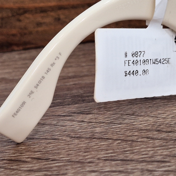 FENDI Sunglasses, FE40109I,  54-18 145, AUTHENTIC - Picture 9 of 9